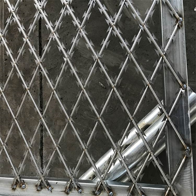 菱形焊接刀片刺網圖片2