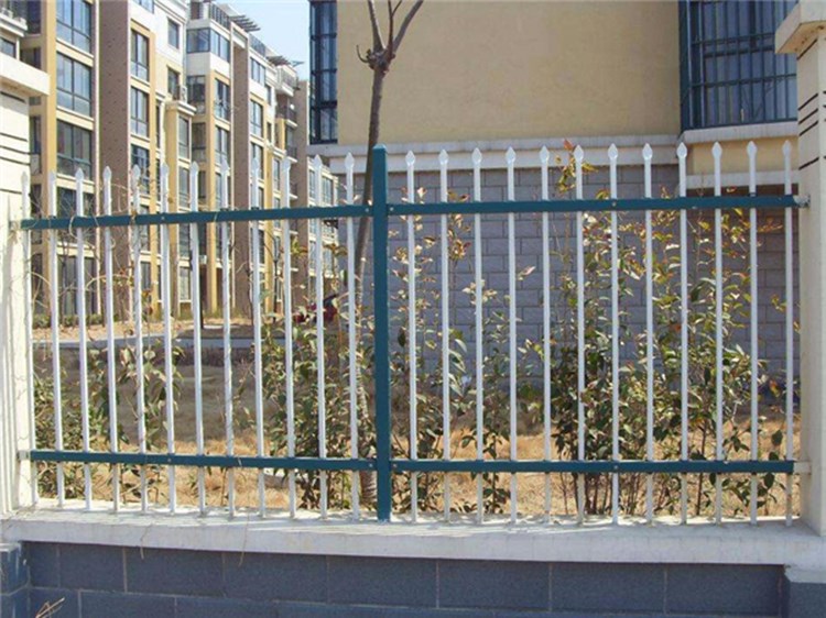 學校透視圍墻鐵藝護欄圖片1 學校透視圍墻鐵藝護欄圖片1