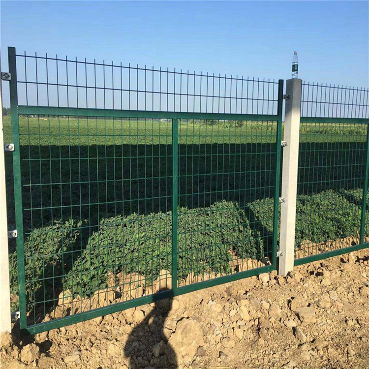 鐵路沿線隔離網(wǎng)圖片1 鐵路沿線隔離網(wǎng)圖片1