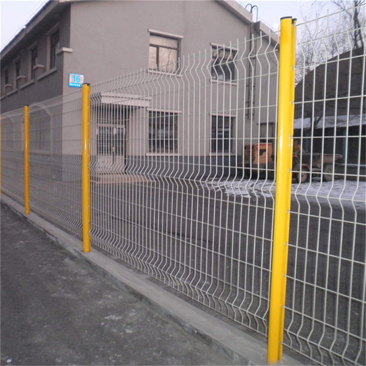 金屬折彎護欄網圖片2