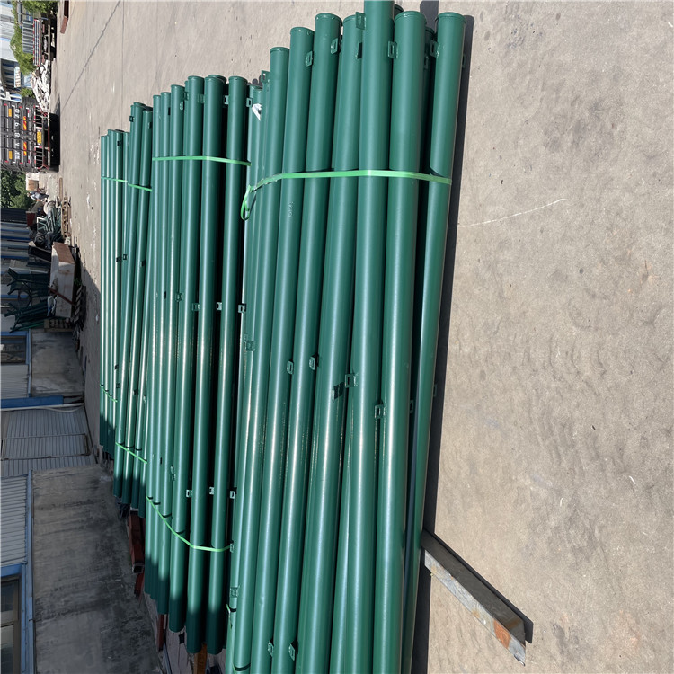 機(jī)場(chǎng)金屬隔離鋼網(wǎng)墻圖片2